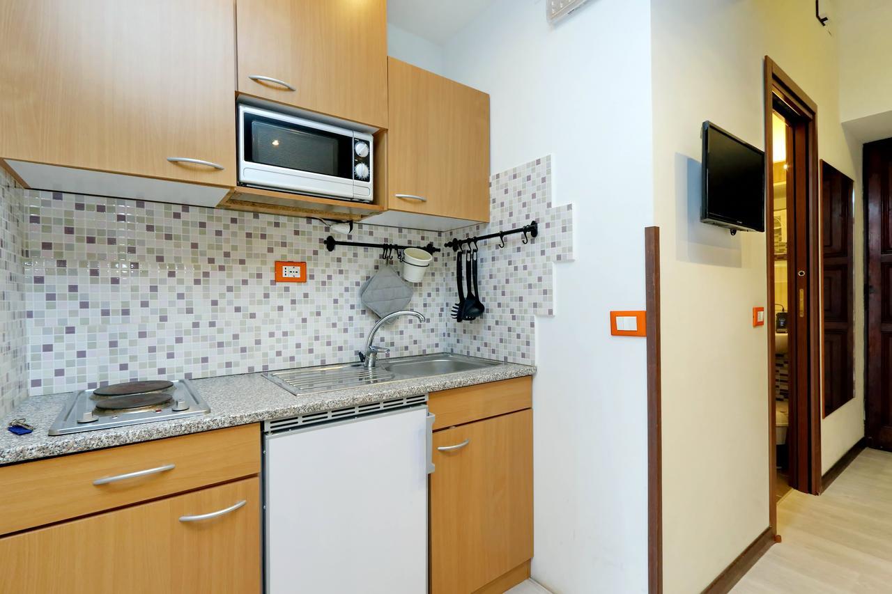 4Bnb - Cavour Square Apartment Rom Exteriör bild